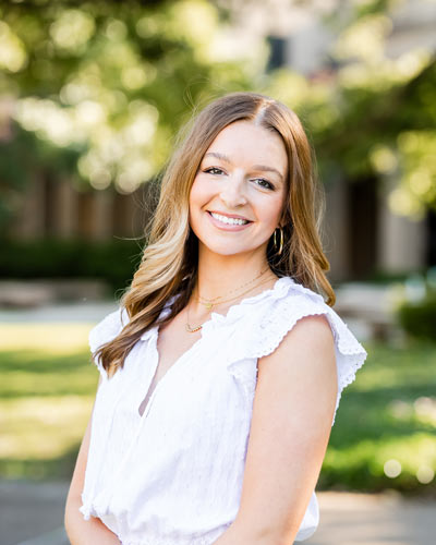 grace-claybrook-headshot